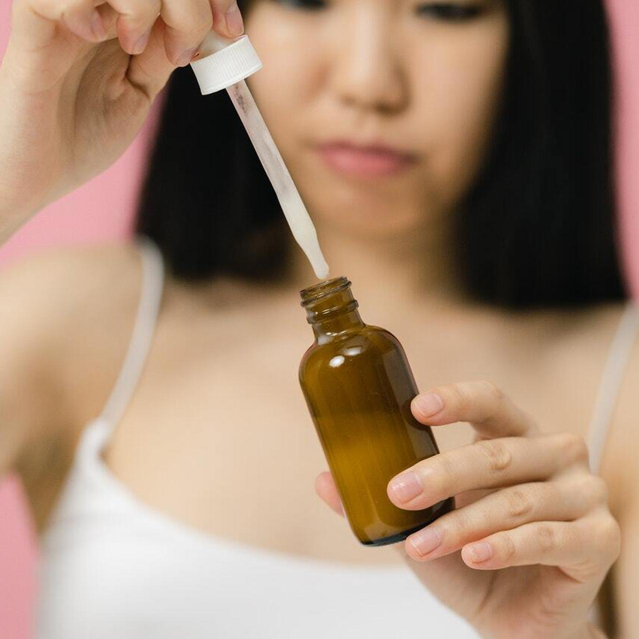 Девушка использует сперму вместо крема. Ее лицо сияет | WMJ.ru