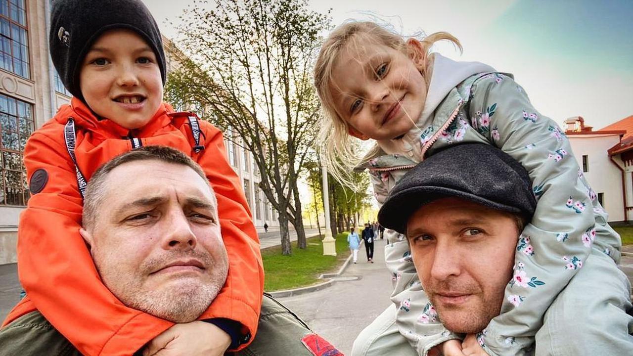 Актер антон батырев биография и личная жизнь фото семьи с детьми фото